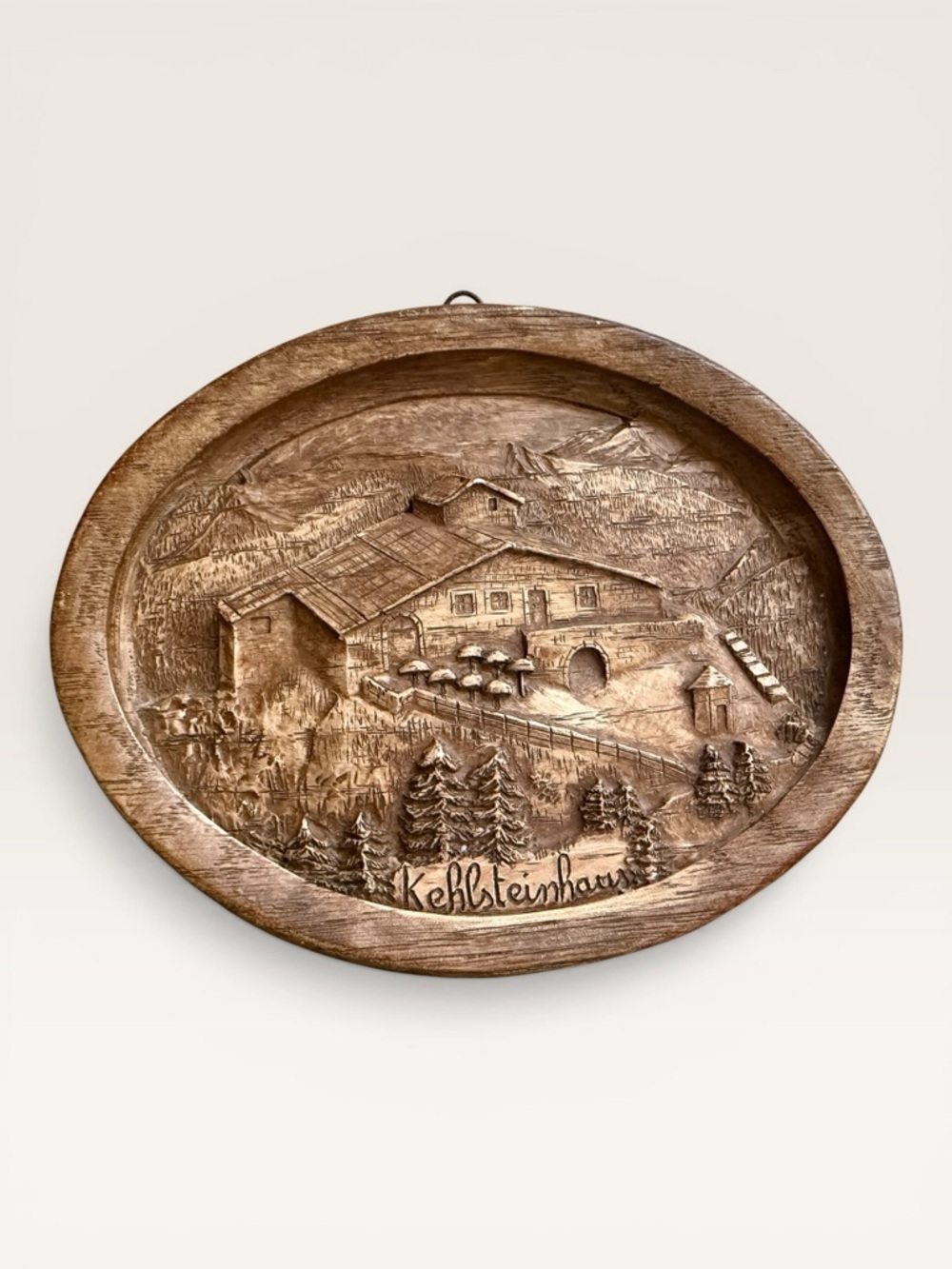 Vintage Souvenir 3D Wood-Resin Composite Wall Plaque